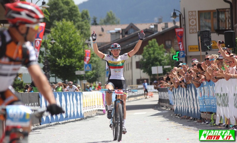 Katazina Sosna vince la Dolomiti Superbike
